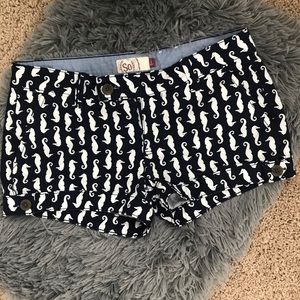SO navy blue shorts with white seahorse print Sz 5